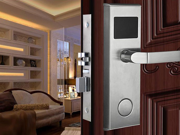 双鸭山市24小时上门开锁公司