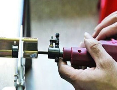 双鸭山市24小时上门开锁公司